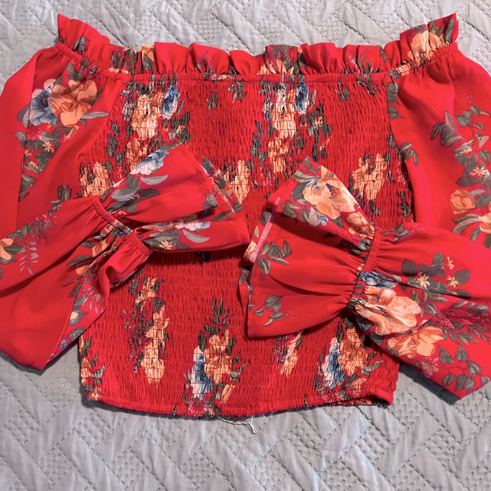 Off-the-shoulder Floral top
